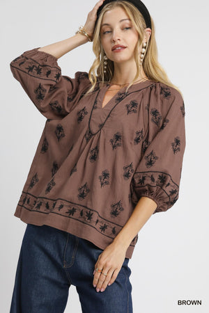 EMB V NECK TOP