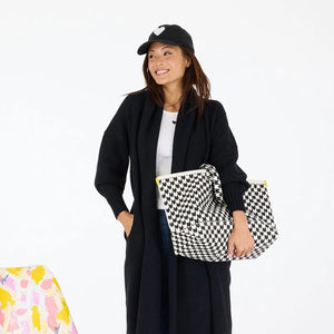 HEART IN CHECK TOTE