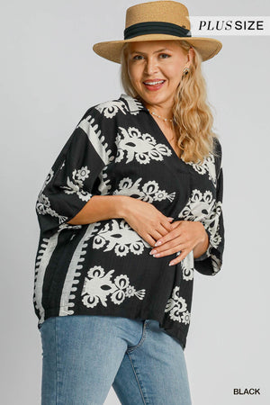 COLLARED V NECK OVERSIZED TOP