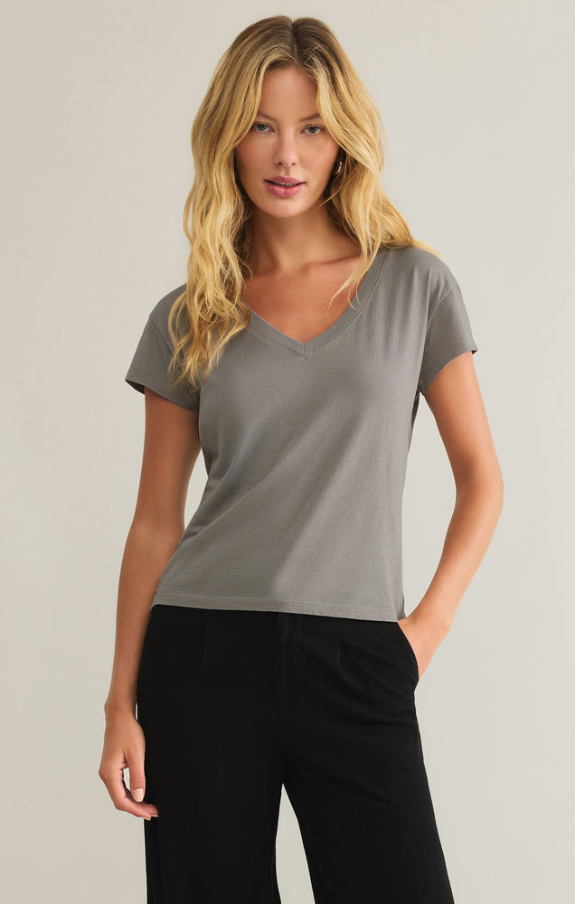 MODERN V NECK TEE