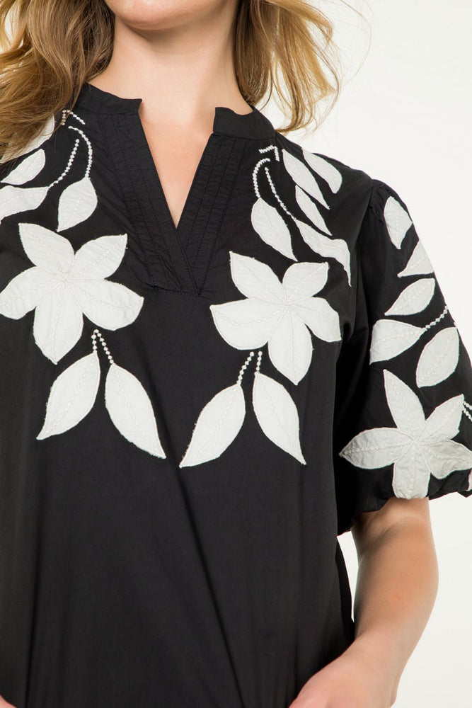 EMBROIDERED POPLIN TOP