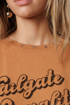 TAILGATE SOCIALITE BOY TEE